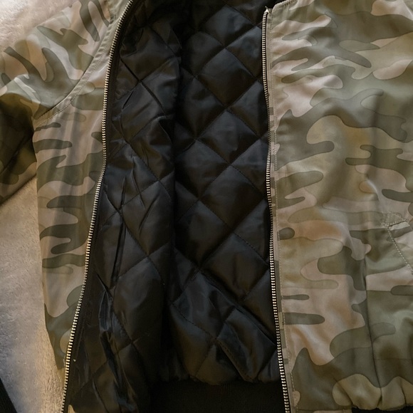 Others Follow Camouflage Jacket - Picture 5 of 7